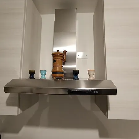 Callisto Vicino Al Con Un'atmosfera Calorosa E Giardino *