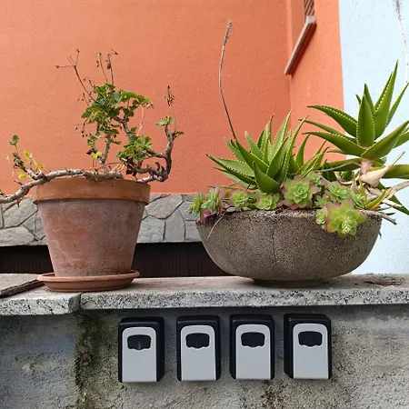 Callisto Vicino Al Con Un'atmosfera Calorosa E Giardino Lejlighed