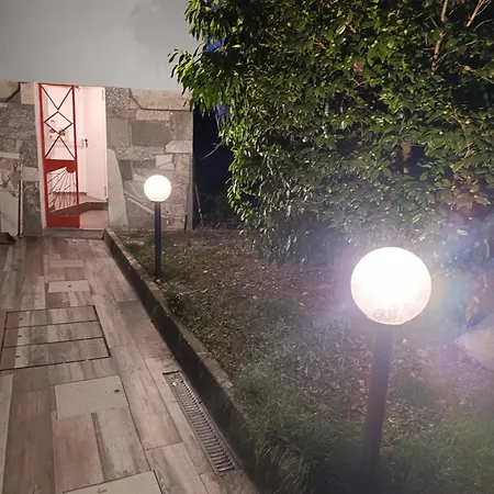 Appartement Callisto Vicino Al Con Un'atmosfera Calorosa E Giardino Dervio