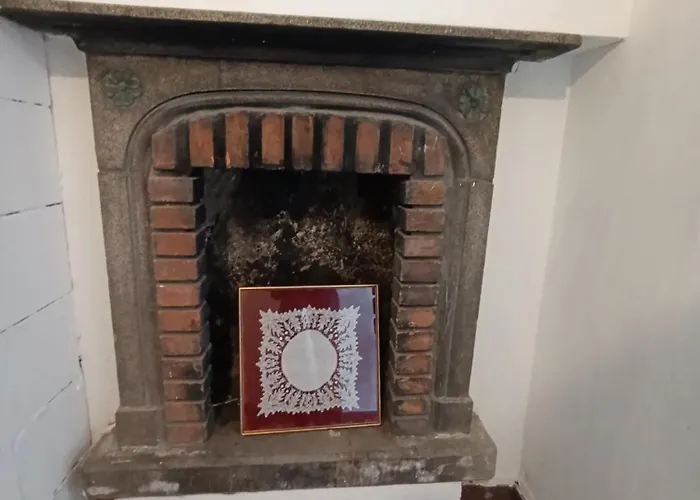 Callisto Vicino Al Con Un'atmosfera Calorosa E Giardino *