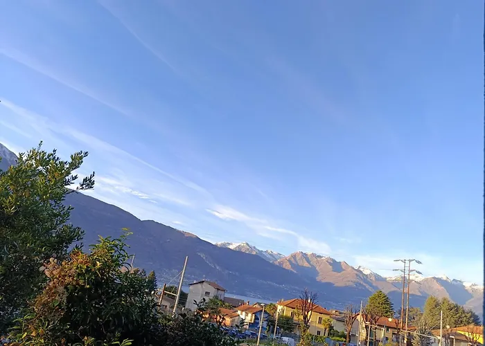 Callisto Vicino Al Con Un'atmosfera Calorosa E Giardino Апартаменты Дервио